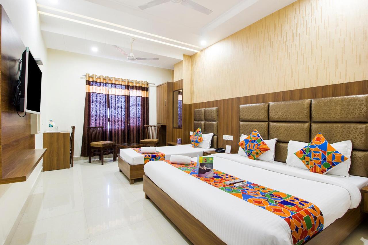 होटल Fabhotel Royal Hussainpura Chowk